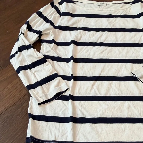 J. Crew Navy and White Striped Top Long Sleeve Medium C1-009 - Picture 3 of 5